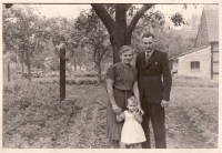 Maria and Heinrich Weibeler -1908-1981-with the daughter Trudi