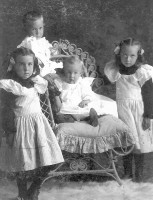The children of Nic and Annie (Meyer) Welter - left to right: Gertrude "Gertie", Elmer, Ernest "Bill" and Myrtle